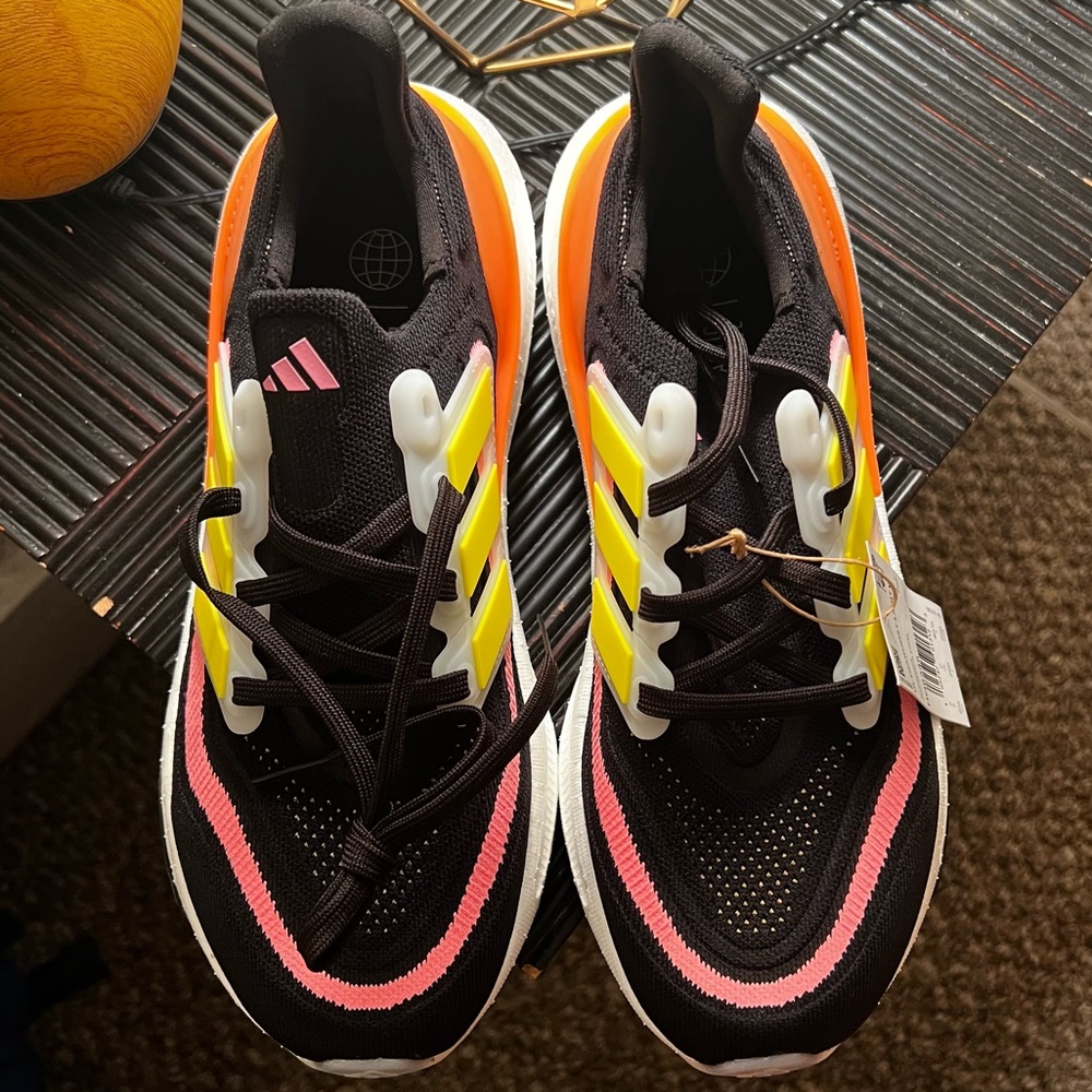 8.5 women’s Adidas ultra boost light